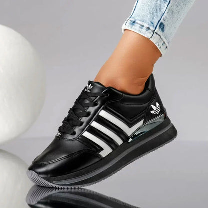 Adidas - Scarpe da ginnastica impermeabili 2025